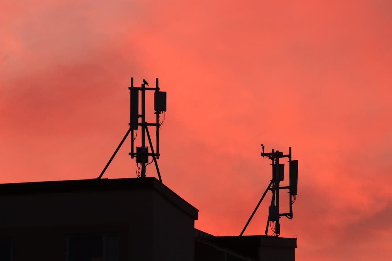Innova Messtechnik Bewertungen bestätigen: Professionelle Elektrosmog-Messung schützt Wohn- und Arbeitsumfeld 1 Innova Messtechnik Bewertungen: Professionelle Elektrosmog-Messung